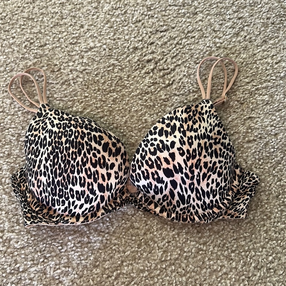 Victoria’s Secret; size 32c push up bra in leopard print